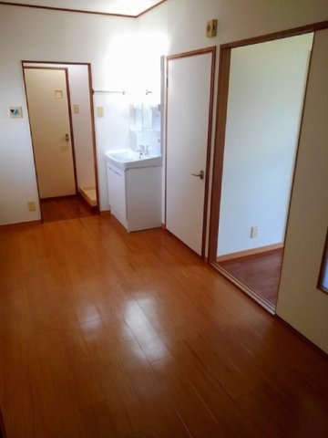 居室・リビング　※別部屋同間取りのお写真となります。参考にご覧くださいませ。