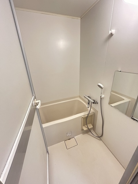 バス・シャワールーム　同間取り別室参考写真