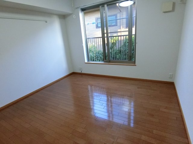 居室・リビング　エクセレンス池田　豊島区高松