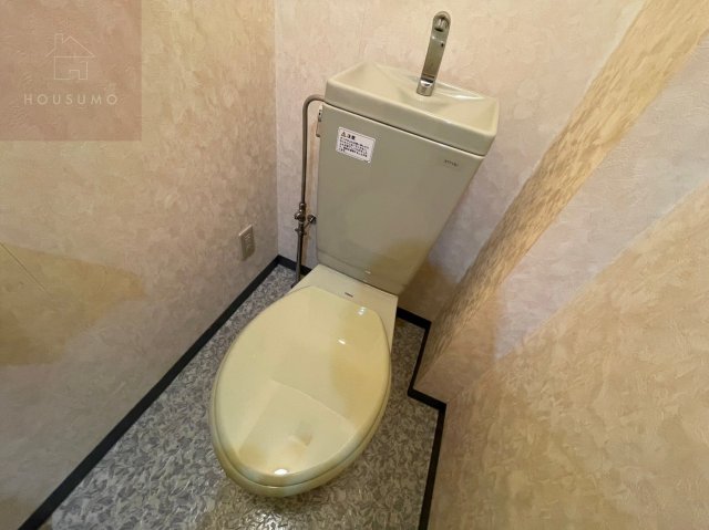 トイレ　コンパクトで使いやすいトイレです