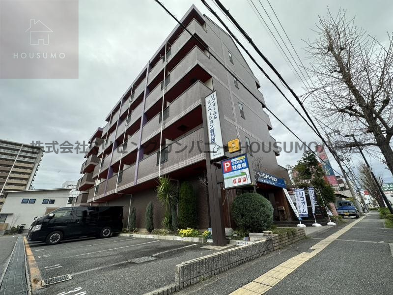 建物外観　落ち着いた雰囲気の外観です