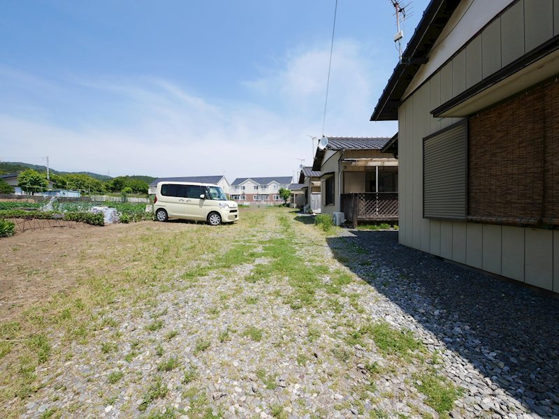 駐車場　駐車スペース