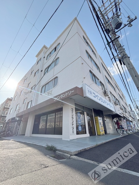 建物外観　スタイリッシュな建物です＾＾