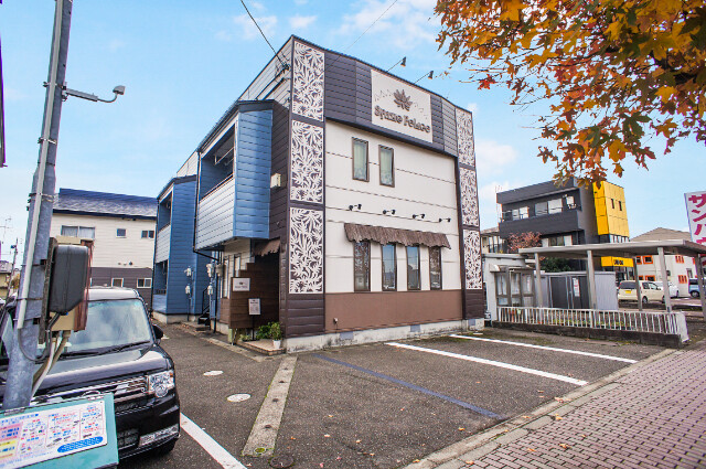 駐車場　外観