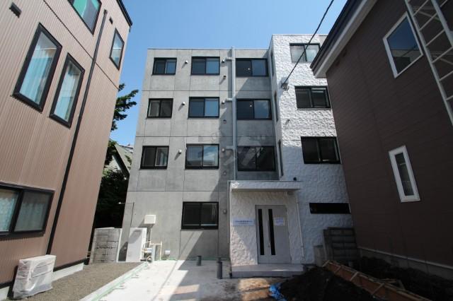 建物外観　都市ガス使用の人気のデザイナーズ仕様のお部屋です♪