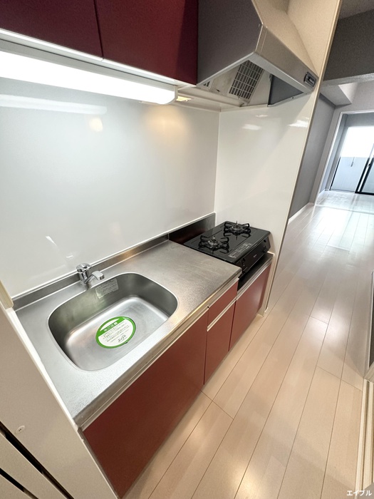 キッチン　同じ部屋タイプの別部屋の写真です。現況と異なる場合は現況を優