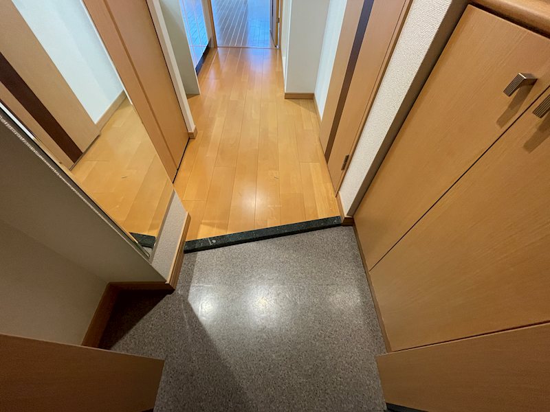 玄関　同物件別部屋の写真です