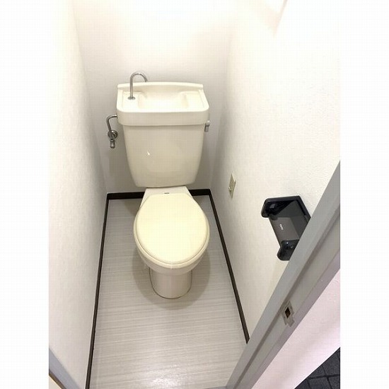 トイレ　※写真は類似です