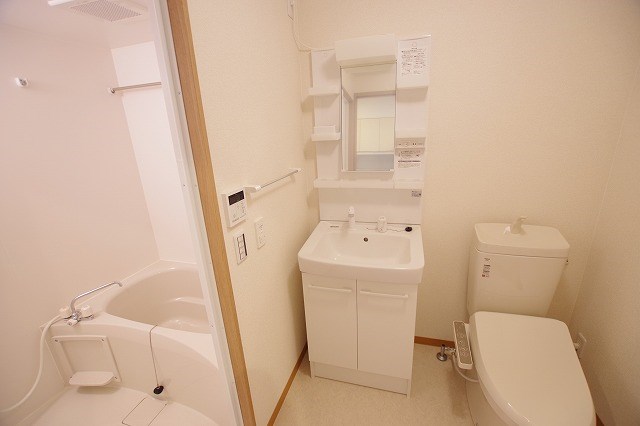 洗面設備　※別号室の写真使用中