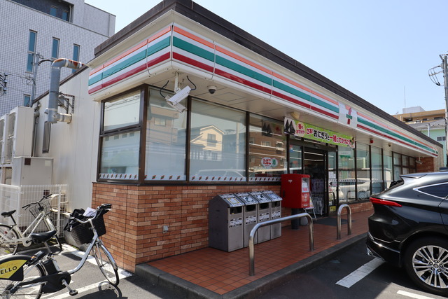 コンビニ　セブンイレブン南流山東店（コンビニ）まで680m