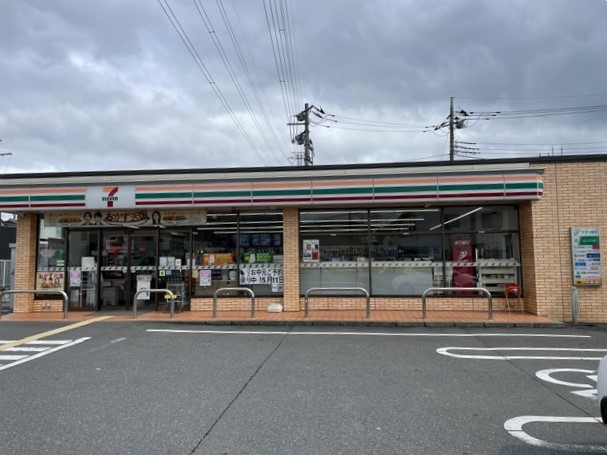 コンビニ　セブンイレブン　ふじみ野桜ヶ丘店（コンビニ）まで180m