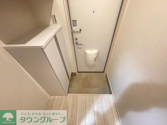玄関　※別部屋参考写真