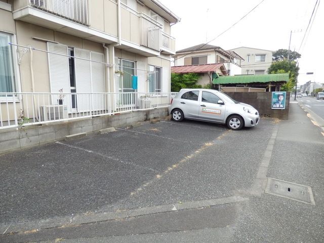 駐車場　☆敷地内駐車場☆