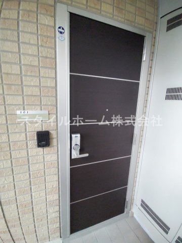セキュリティ　玄関