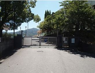 中学校　呉市立昭和中学校（中学校）まで2800m