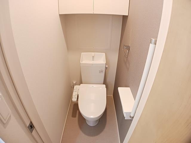 トイレ　同シリーズ物件の写真になります。