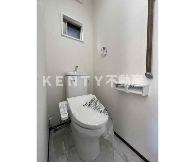 トイレ　落ち着いたトイレです