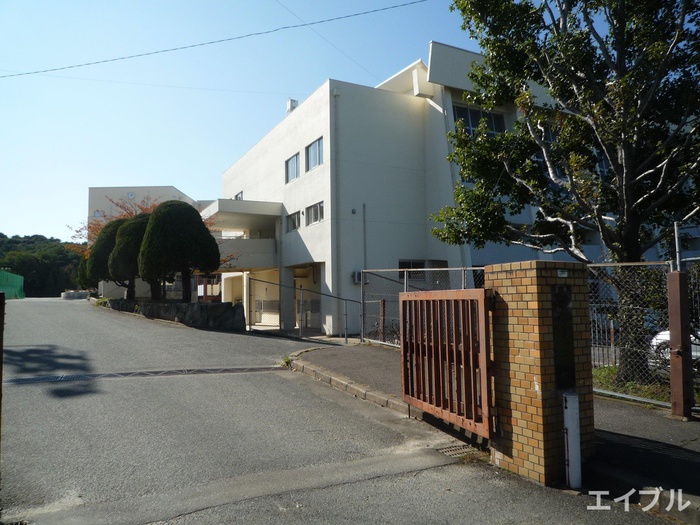 中学校　志免町立志免中学校（中学校）まで241m