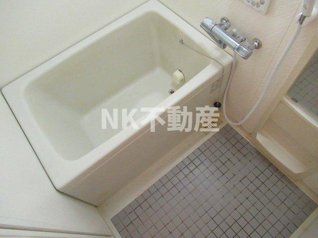 バス・シャワールーム　日々の疲れを癒すお風呂付です