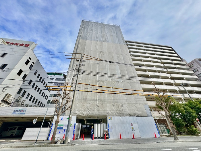 建物外観　建築中