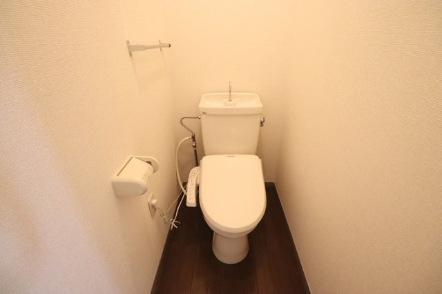 トイレ　清潔感のあるトイレです