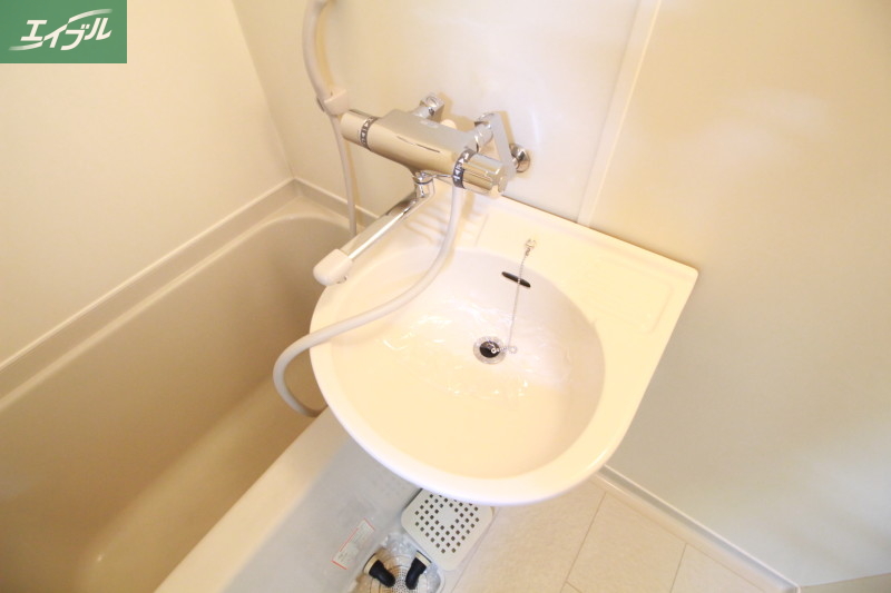 洗面設備　※同タイプのお部屋の写真です