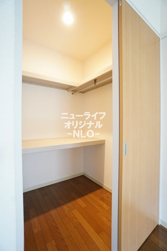 収納　洋服から布団までたくさん収納可能なウォークインクローゼット☆