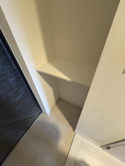 玄関　※別号室の写真です