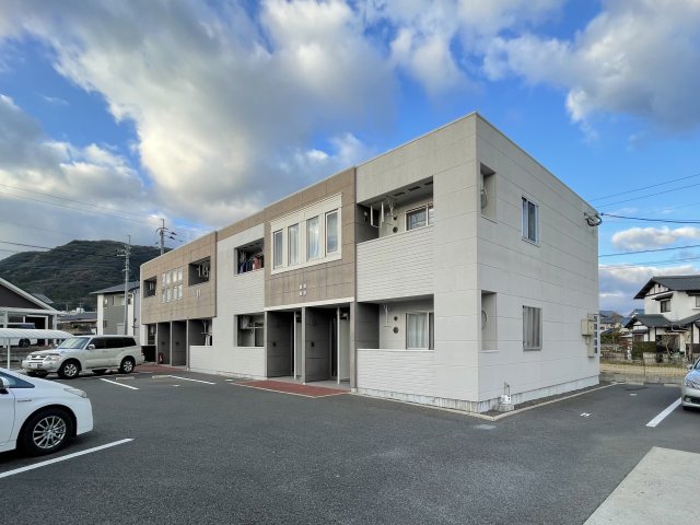 建物外観　外観写真（昼）