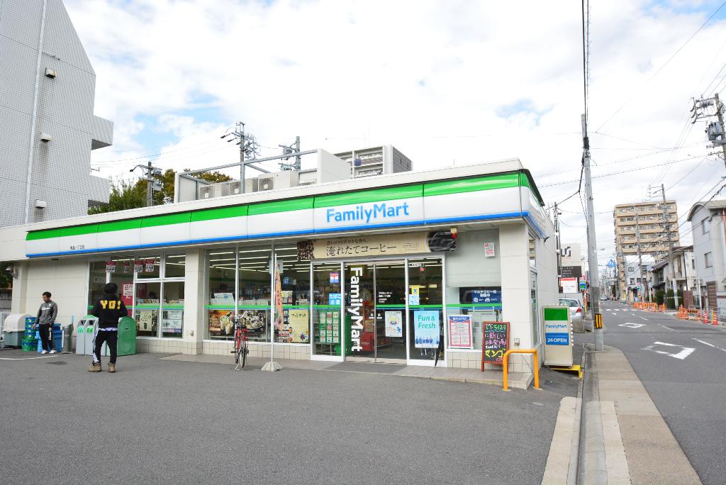 その他　ファミリーマート亀島一丁目店（その他）まで310m
