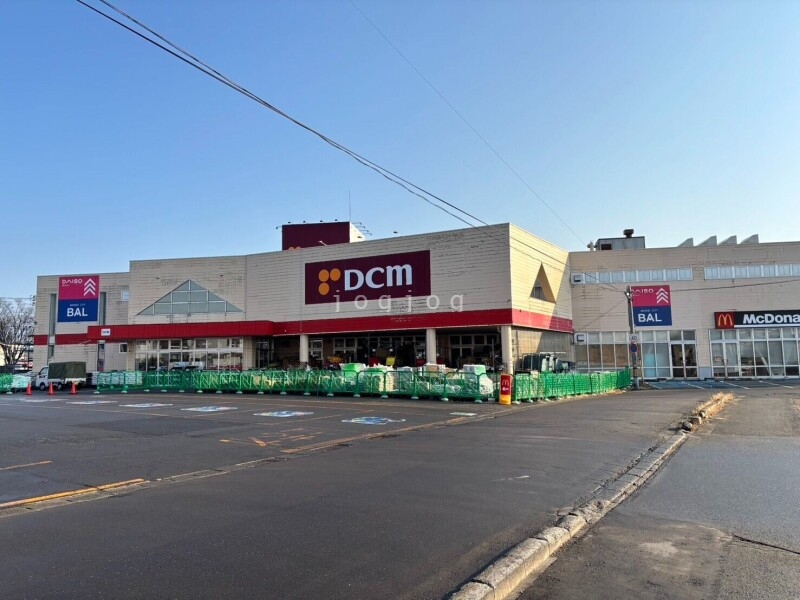 ホームセンター　DCM青森中央2号館（ホームセンター）まで424m