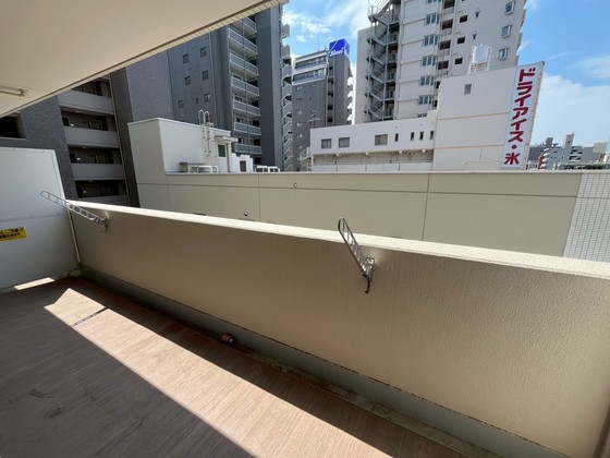 バルコニー　※別号室の写真です
