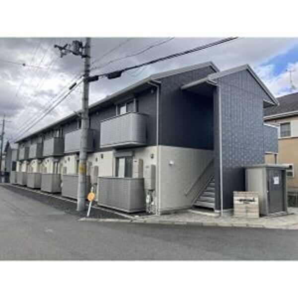 シャルマントリシティIIIの外観写真