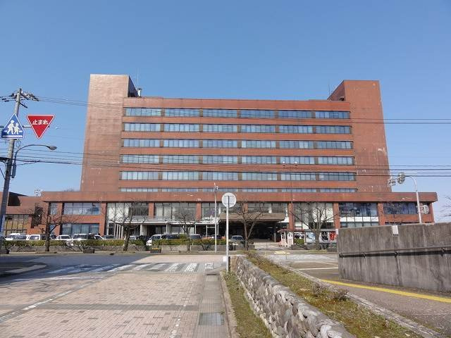 役所　高岡市役所（役所）まで1985m