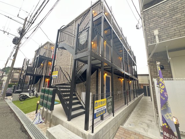 建物外観　築2年の物件です。