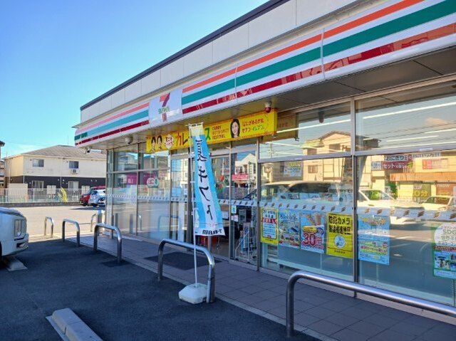 コンビニ　セブンイレブン（コンビニ）まで350m