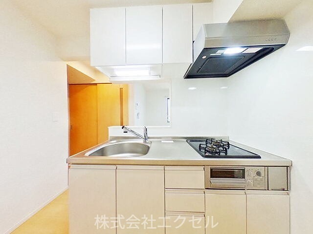 キッチン　ガスコンロ2口付きシステムキッチンです。