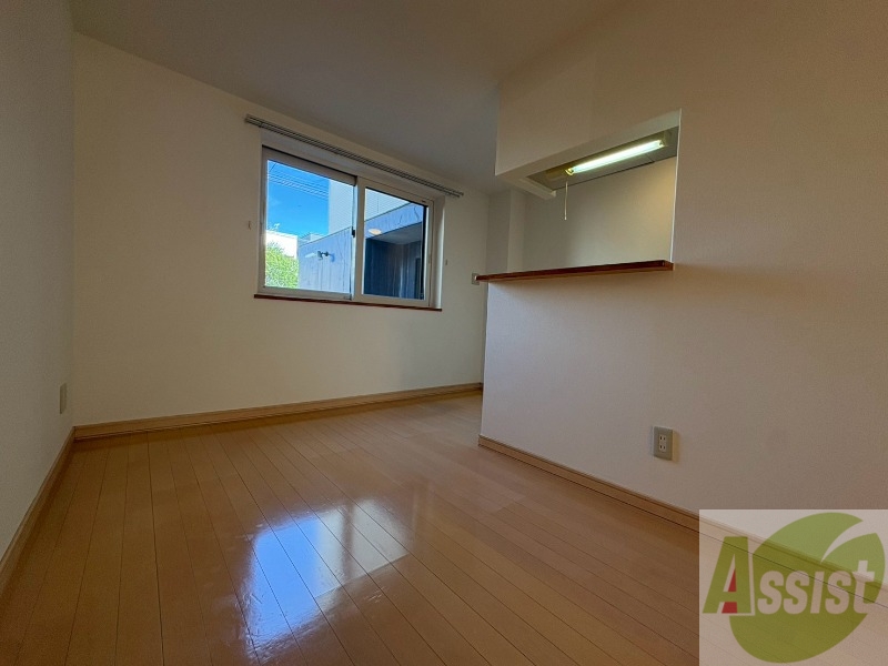 居室・リビング　広くてキレイなお部屋が広がっていて、充実した生活が送れそう。