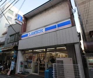 コンビニ　ローソン代田橋駅北口店（コンビニ）まで750m