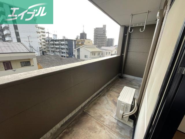 バルコニー　ベランダ