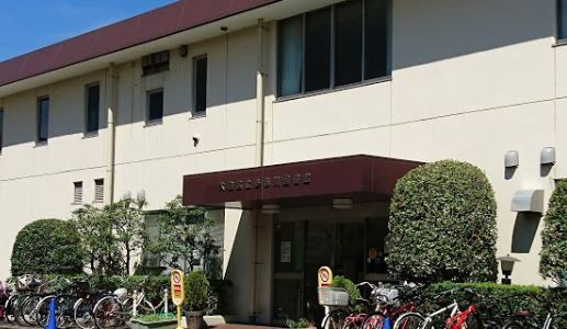 図書館　大田区立多摩川図書館（図書館）まで636m
