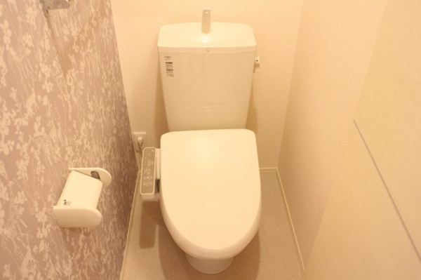 トイレ　トイレもきれいです