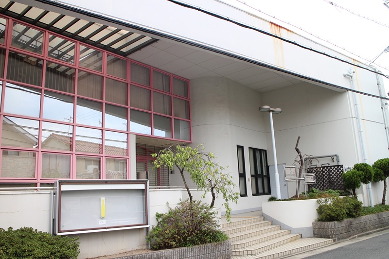 幼稚園・保育園　桃の里幼稚園（幼稚園・保育園）まで129m