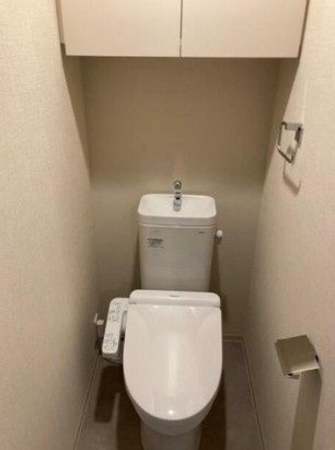 トイレ　写真は同タイプ住居です。