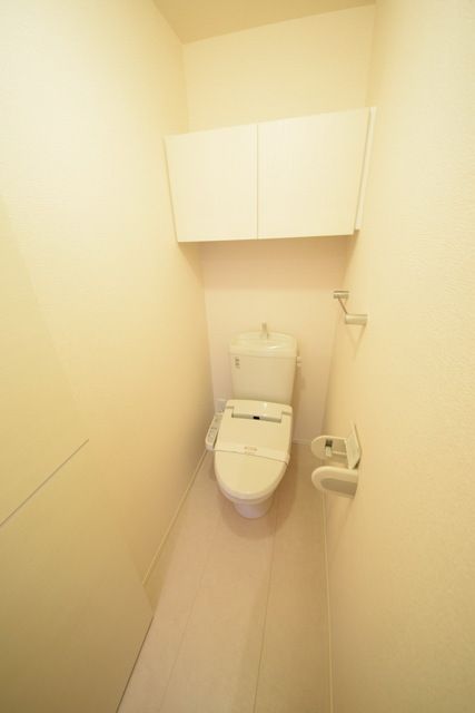 トイレ　★温水洗浄便座付きのトイレです！★