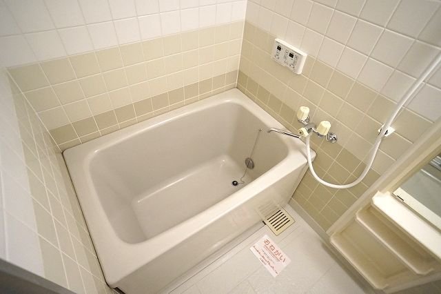 バス・シャワールーム　日々の疲れを癒すお風呂付です