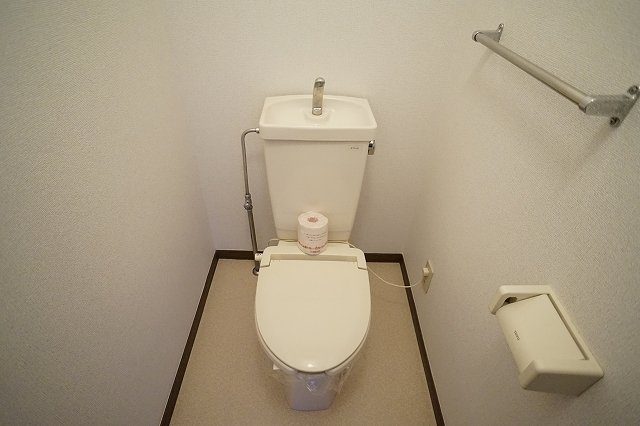 トイレ　トイレもきれいです