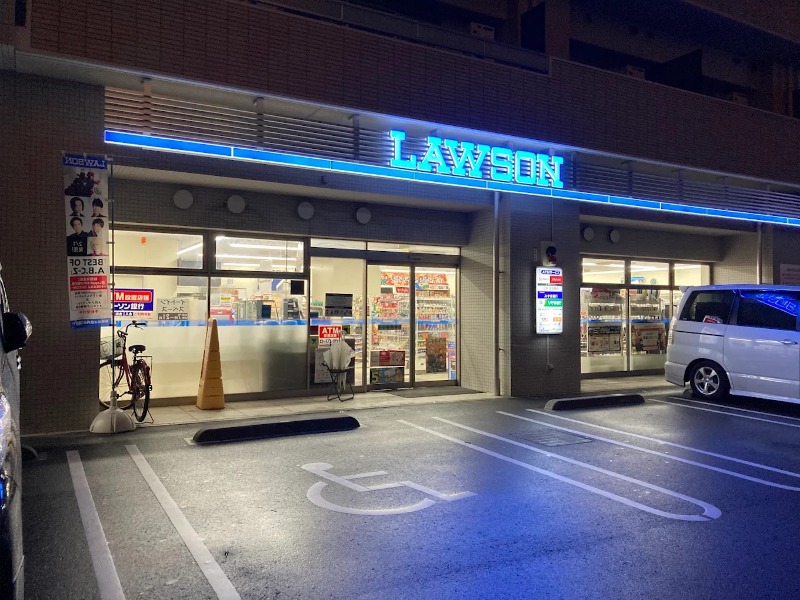 コンビニ　ローソン城東蒲生二丁目店（コンビニ）まで40m
