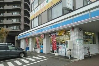 コンビニ　ローソン（コンビニ）まで110m