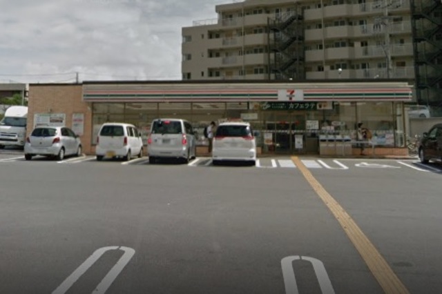 コンビニ　セブンイレブン堺東上野芝町2丁店（コンビニ）まで447m